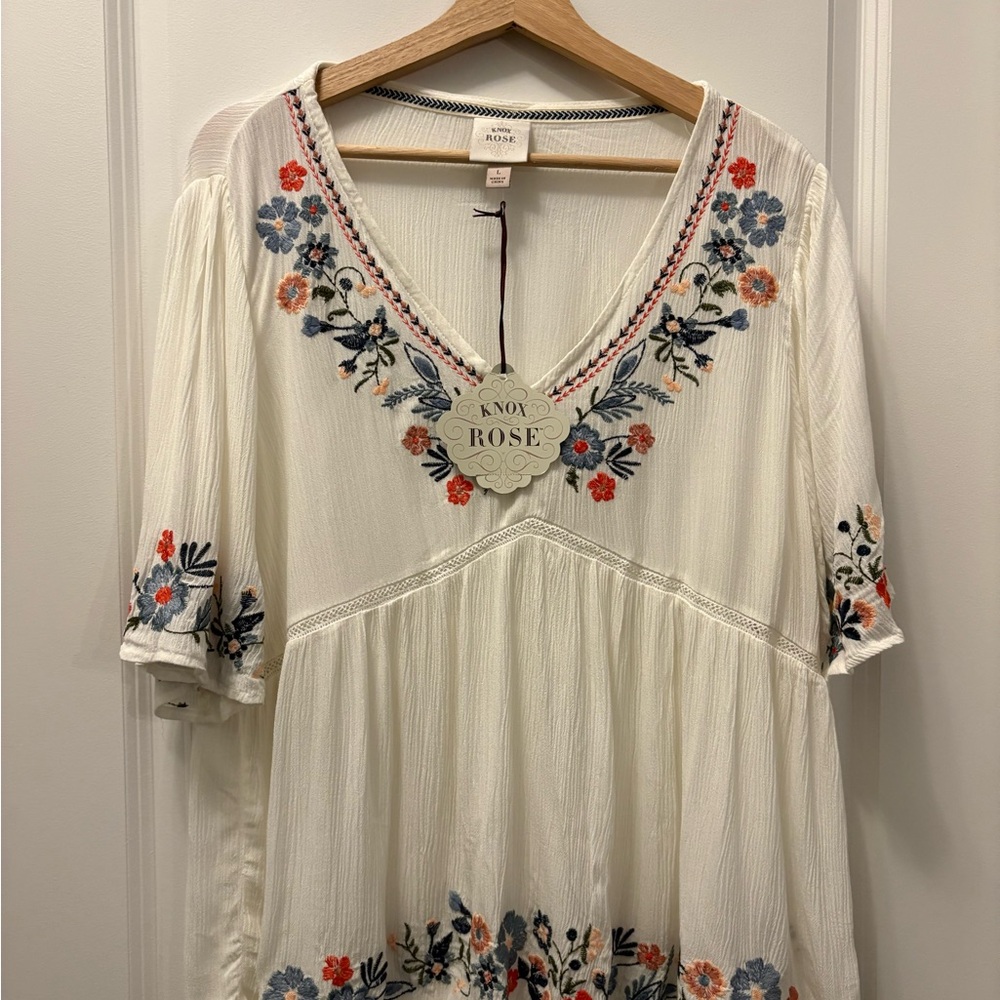 Knox Rose White Floral Embroidered Blouse - Picture 3 of 8